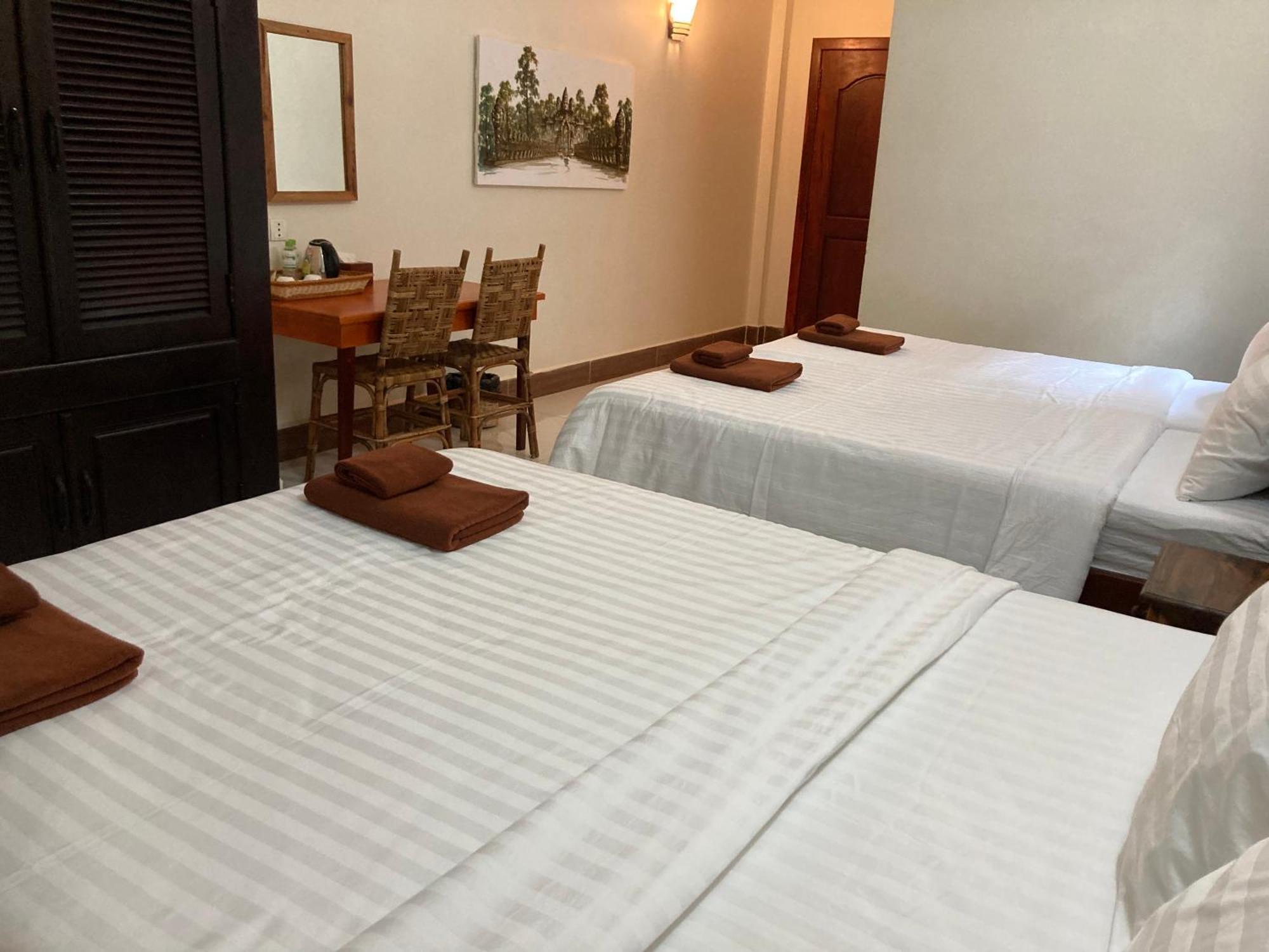 Lily Pad Boutique Hotel Siem Reap Exterior photo